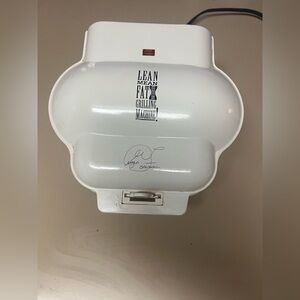 White Grilling Machine by George Foreman